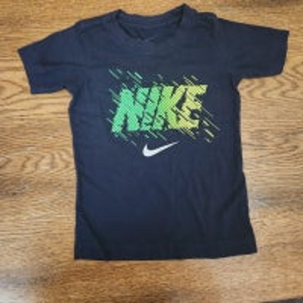 Nike 4T Tshirt